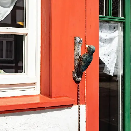 Vakantiehuis Romantic Holiday In On The Village Square