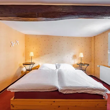 Romantic Holiday In On The Village Square Vakantiehuis Schleiden