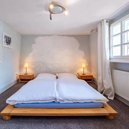 Romantic Holiday In On The Village Square *