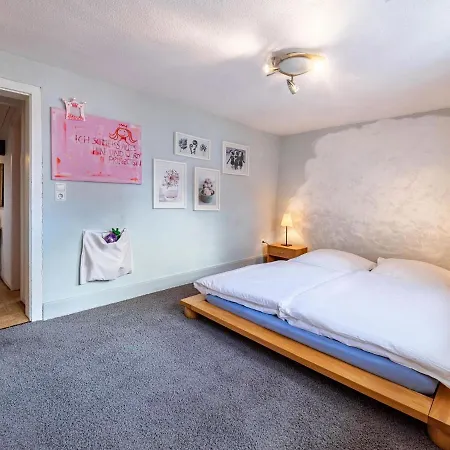 Vakantiehuis Romantic Holiday In On The Village Square Schleiden